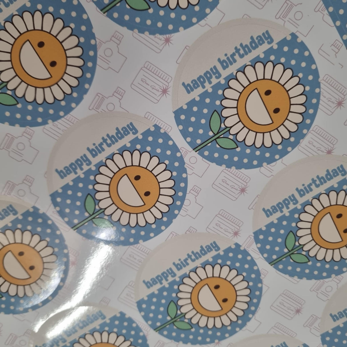 Retro Collection - Greetings edition - HAPPY BIRTHDAY - Round Vinyl Label Pack