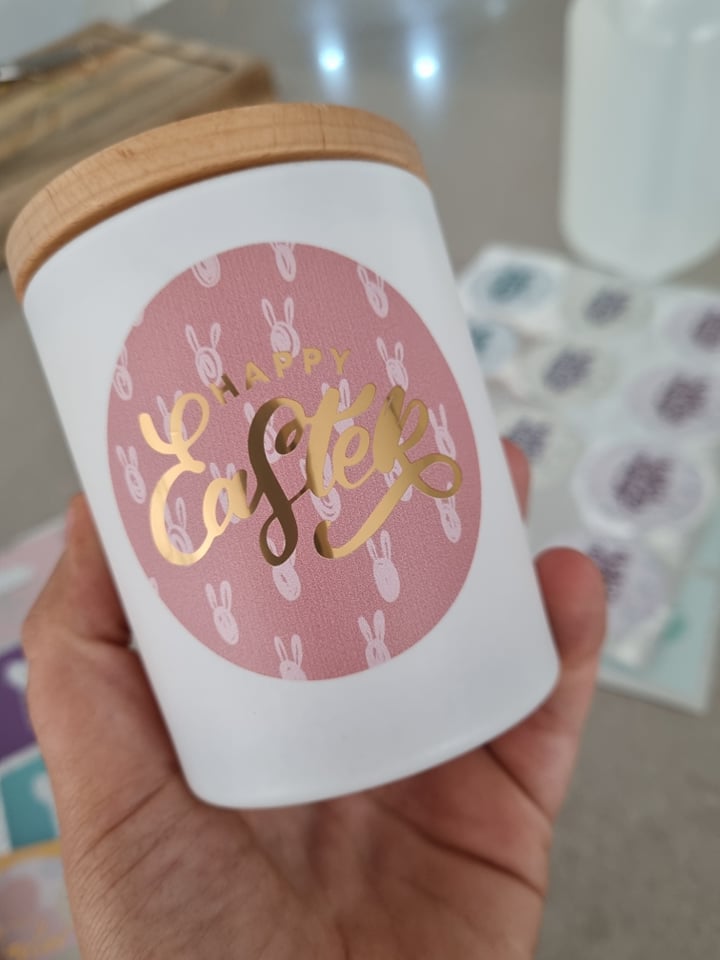 Happy Easter Bunny Pattern Vinyl Label Pack (Round) Matte/Gloss/Foil